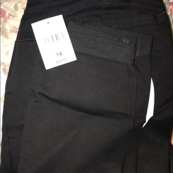 Forever 21 Capri skinny jeans - Picture 2 of 4